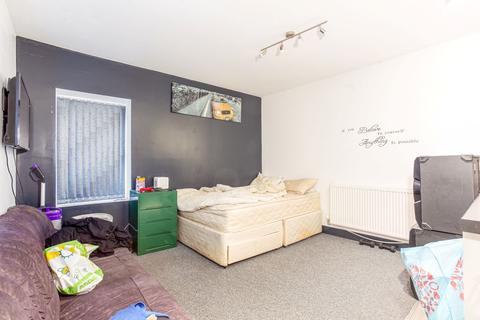 39 Euston Grove, Prenton, CH43 4TZ