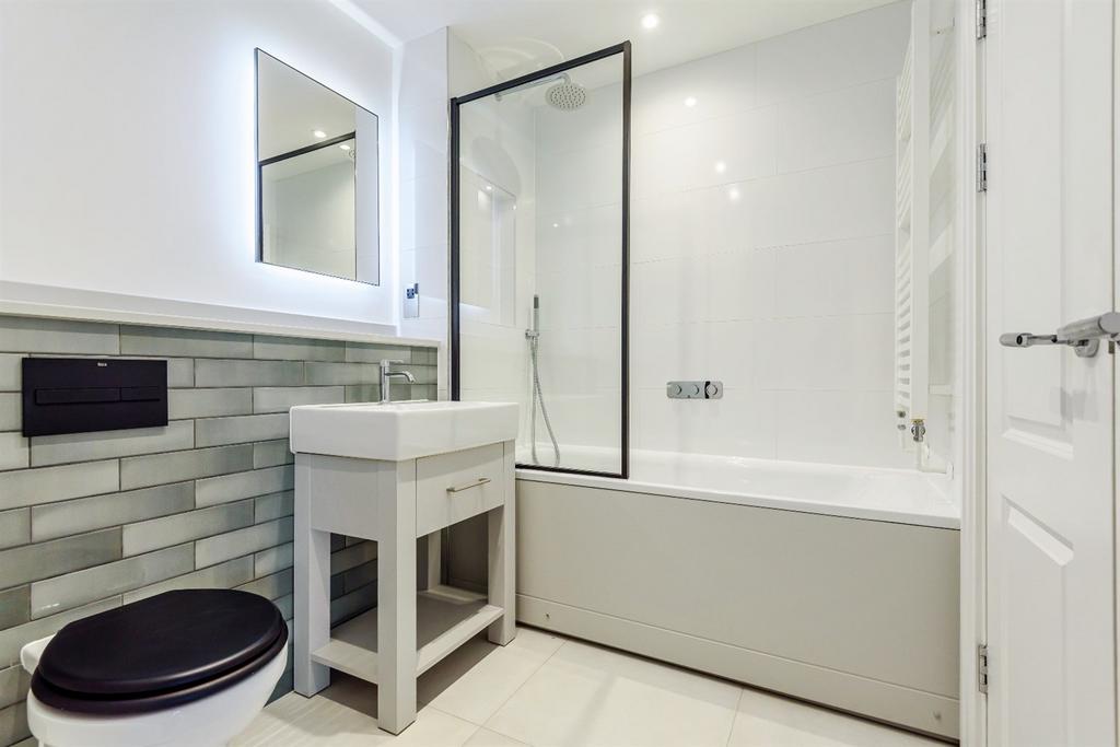 Family bathroom
