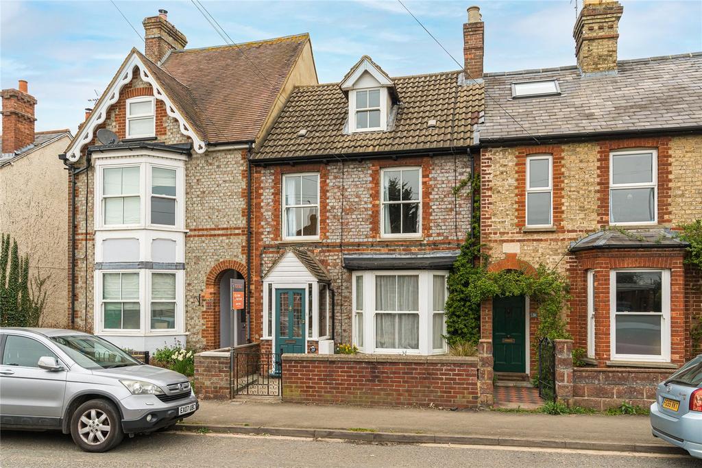 Chinnor Road, Thame, OX9 3 bed terraced house £575,000