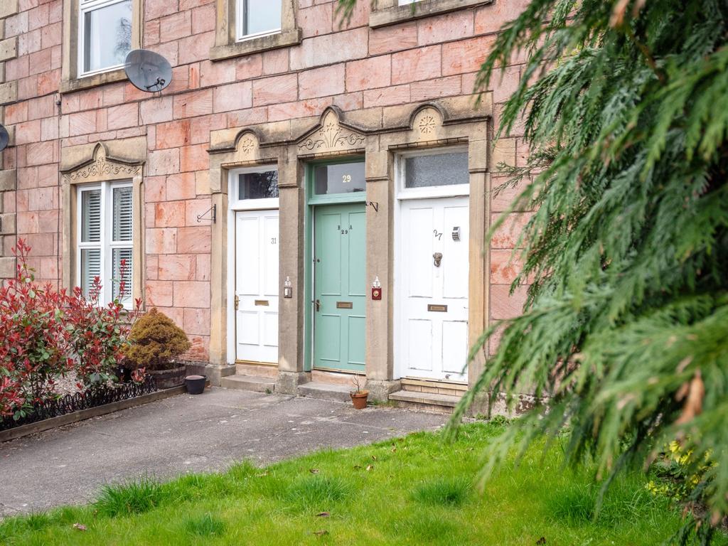 Grange Road, Alloa, Clackmannanshire... 2 bed apartment £115,000