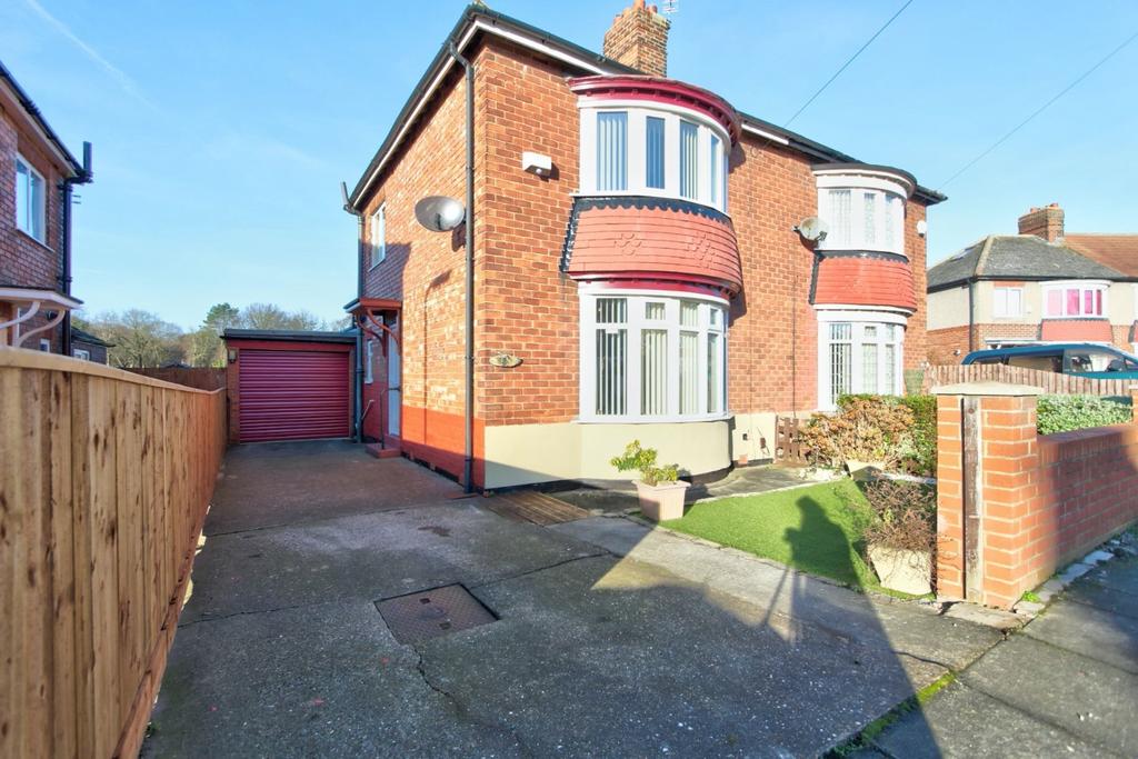 Studley Road, StocktonOnTees, TS19 2 bed semidetached house £105,000