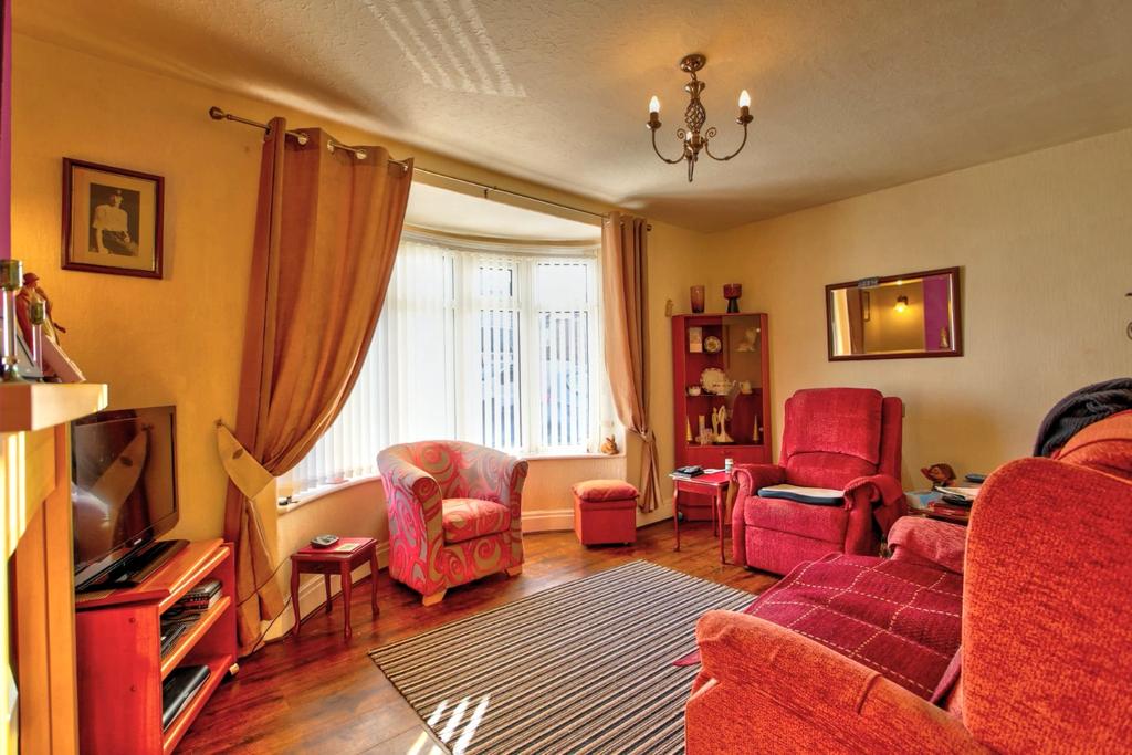 Studley Road, StocktonOnTees, TS19 2 bed semidetached house £105,000