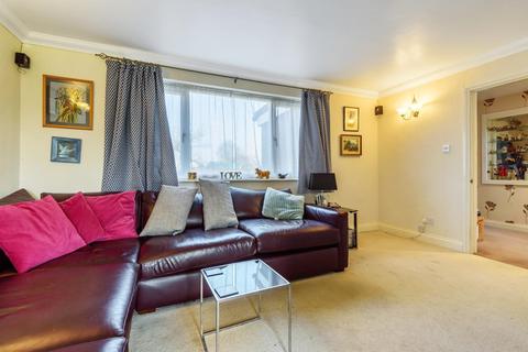 89 Briar Road, Shepperton, TW17 0JB