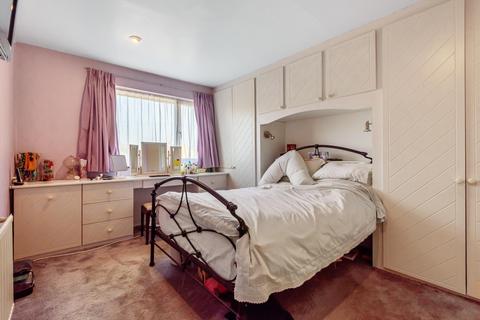 89 Briar Road, Shepperton, TW17 0JB