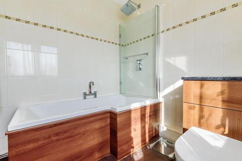 89 Briar Road, Shepperton, TW17 0JB