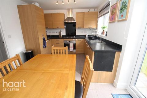 2 bedroom flat to rent, Watkin Road, Leicester