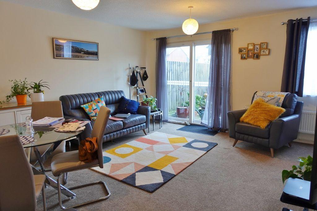 Studlands Park Avenue, Newmarket 2 bed semidetached house £900 pcm
