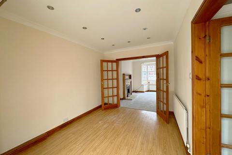 3 bedroom townhouse to rent - Elm Street, Newcastle-under-Lyme, ST5