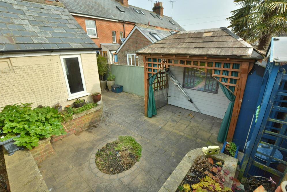 Chapel Lane, Wimborne, Dorset, BH21 1PP 2 bed end of terrace house for