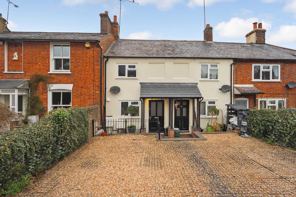 Western Road, Tring 2 bed terraced house £450,000