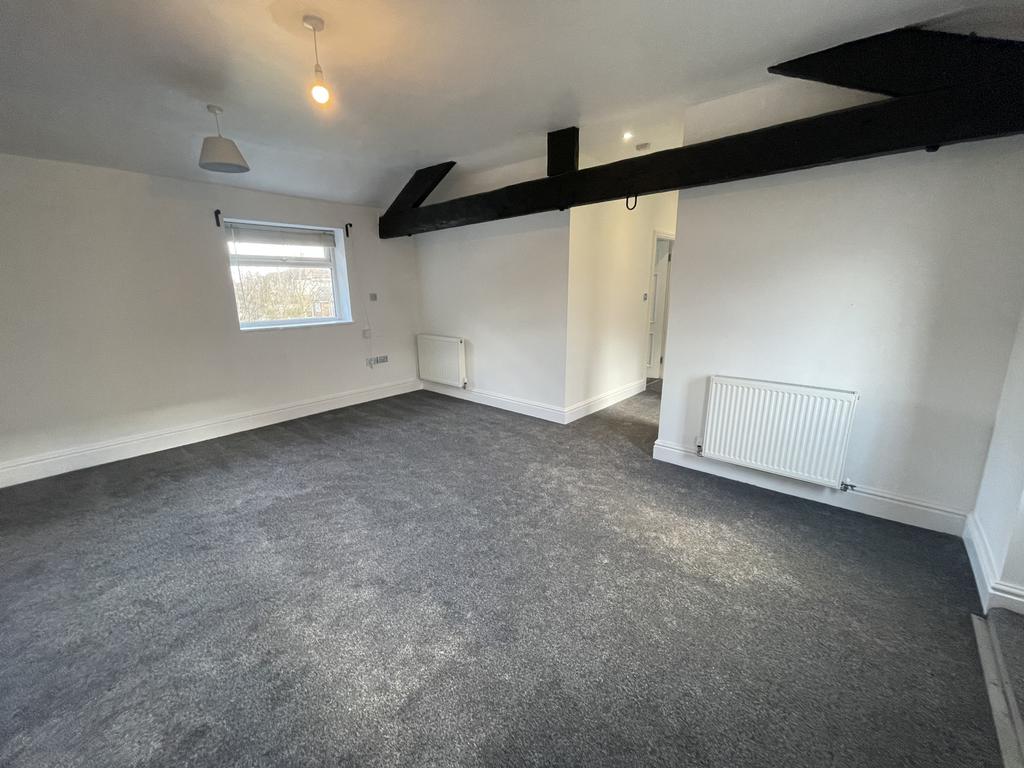 Hallfields Road, Warrington... 2 bed apartment £700 pcm (£162 pw)