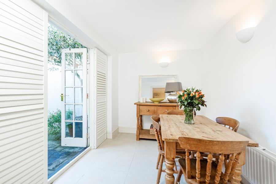 Felsham Rd, West Putney 2 bed flat for sale £700,000