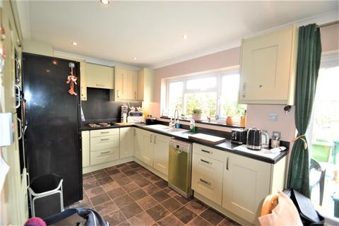 4 bedroom detached house for sale - High Street, Stanwell Village