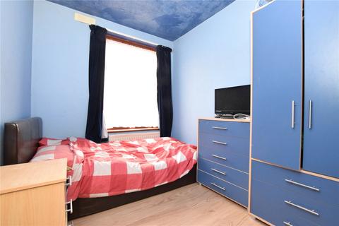 45 Farrance Road, Romford, RM6 6EJ