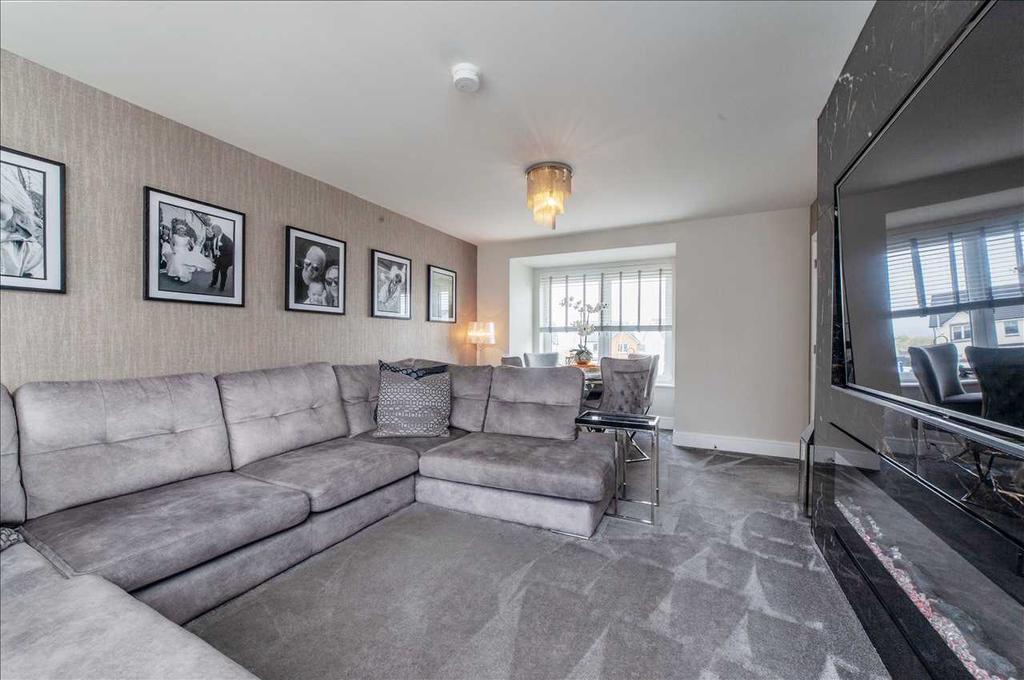 Formal Lounge