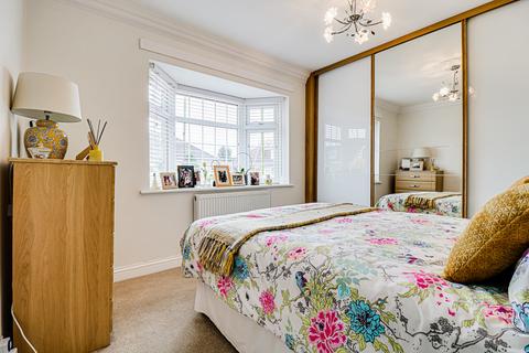 8 Barncombe Close, Benfleet, SS7 4AQ