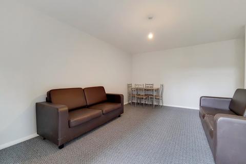 1 bedroom flat to rent, Gurney Close, Barking, IG11