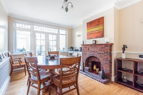54 The Crescent, West Wickham, BR4 0HF