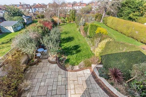 54 The Crescent, West Wickham, BR4 0HF