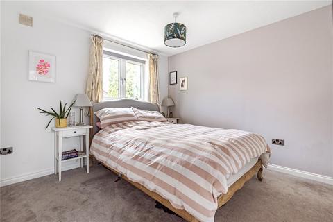 25 Falcon View, Winchester, SO22 4EP