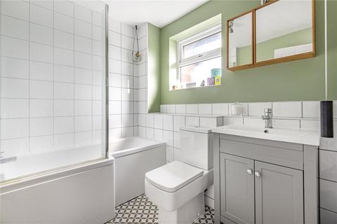 25 Falcon View, Winchester, SO22 4EP