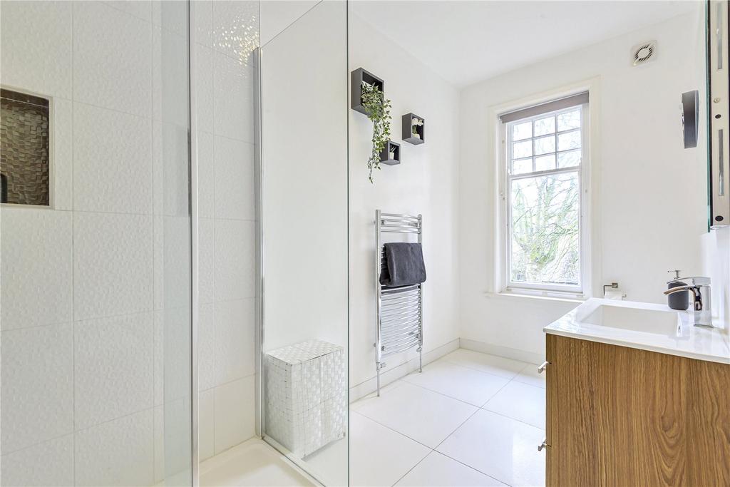 Ensuite