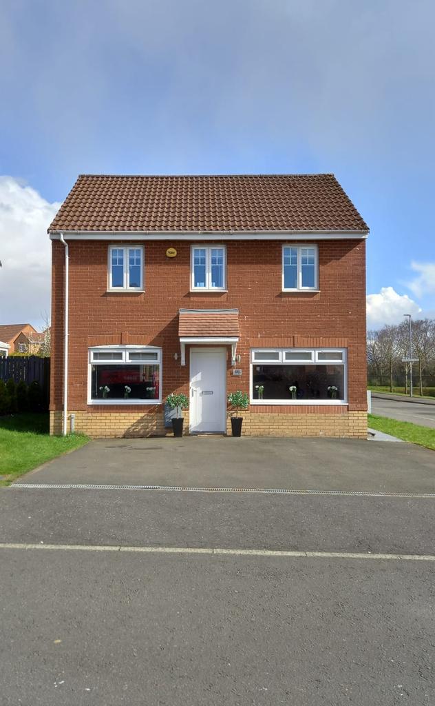 Rockbank Crescent, Glenboig, North Lanarkshire, ML5 4 bed detached