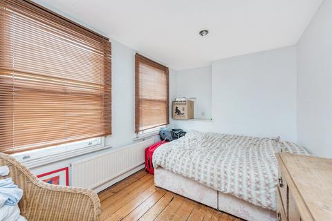 3 bedroom flat to rent, Munster Road, Fulham, SW6