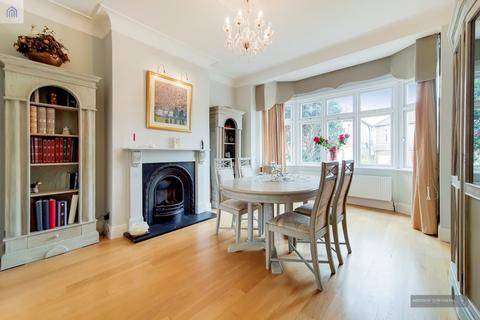 4 bedroom semi-detached house for sale, Hillcrest, N21