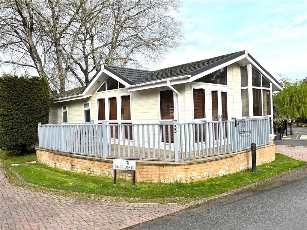 Tall Trees, 7 Matchams Lane... 2 bed park home £182,000