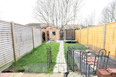 15 Warwick Crescent, Hayes, UB4 8RE