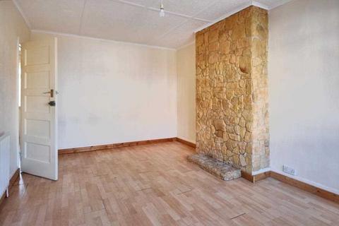 4 bedroom terraced house to rent, Gorringe Park Avenue, Mitcham