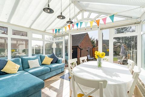 4 Hanks Close, Malmesbury, SN16 9UA