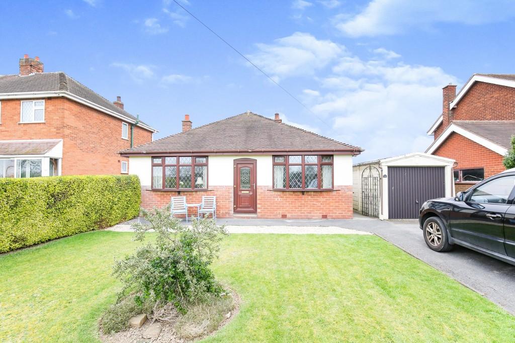 Hill Top, Baddesley Ensor 2 bed detached bungalow £299,950