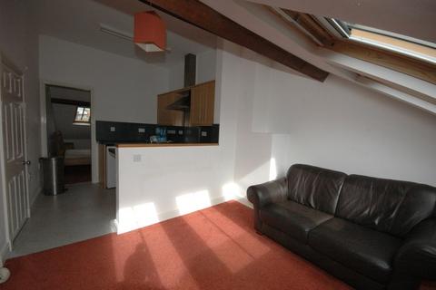 1 bedroom flat to rent, Flat 4, Pendre, 10 Pier Street