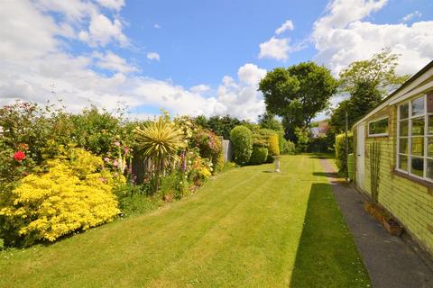 21 Cornwall Close, Lawford, Manningtree, CO11 2ES