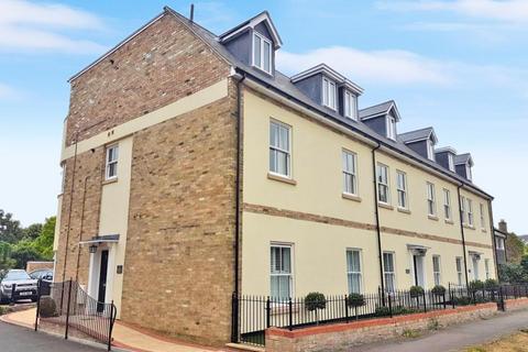 2 bedroom penthouse to rent - Ely, CB7 4HQ