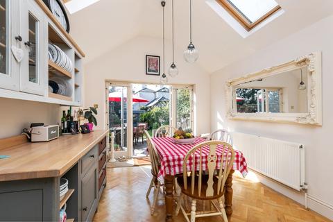 18 Monks Road, Hyde, Winchester, SO23 7EQ