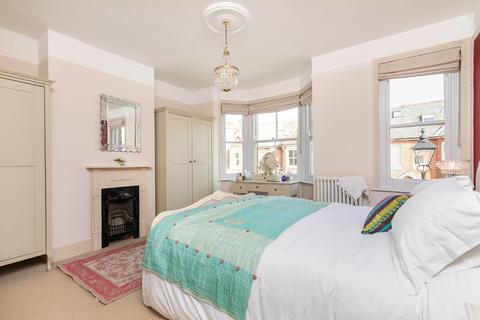 18 Monks Road, Hyde, Winchester, SO23 7EQ