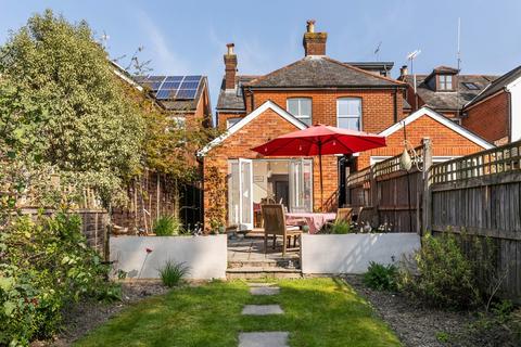 18 Monks Road, Hyde, Winchester, SO23 7EQ