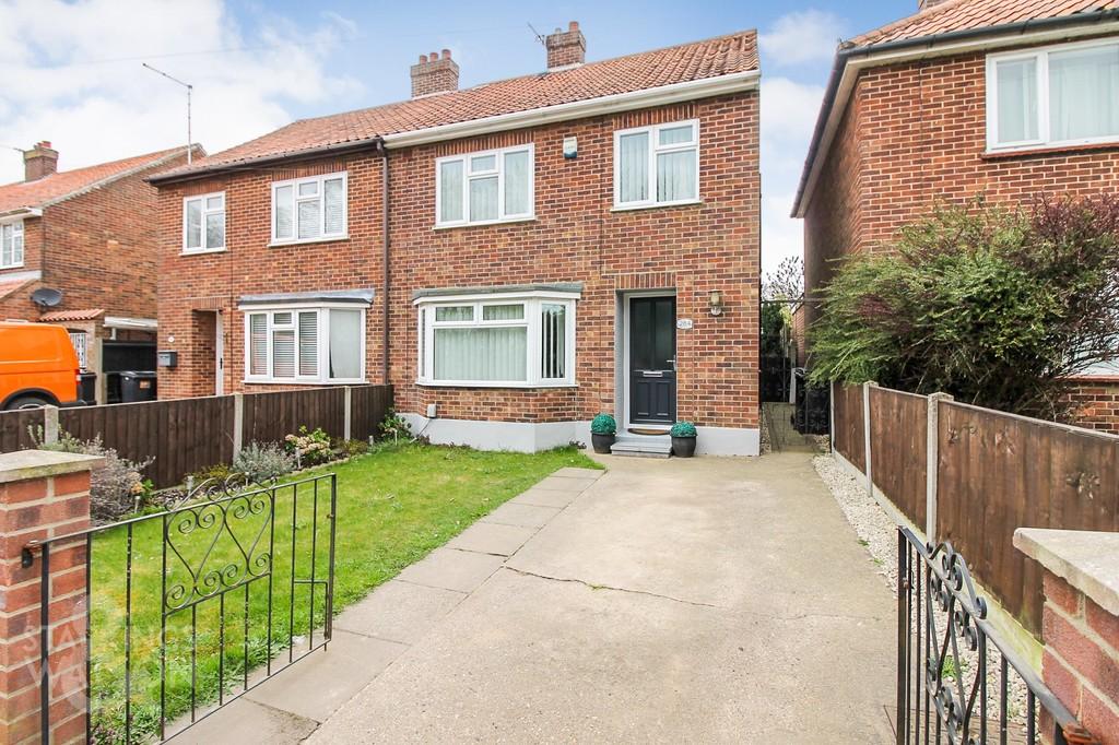 Dereham Road, New Costessey, Norwich 3 bed semidetached house £290,000