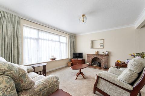 11 Southernhay, Loughton, IG10 4EN