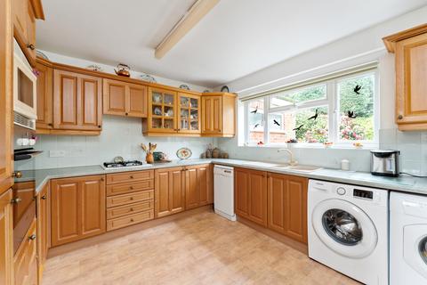 11 Southernhay, Loughton, IG10 4EN