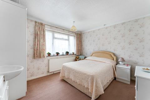 11 Southernhay, Loughton, IG10 4EN