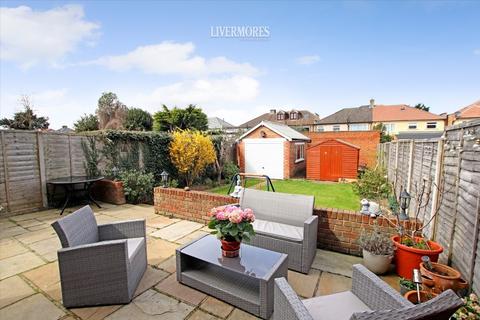 35 James Road, Dartford, DA1 3NE