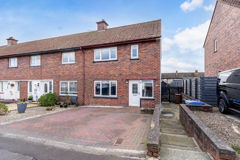 105 Glendale Crescent, Ayr KA7 3RX 2 bed villa £650 pcm (£150 pw)