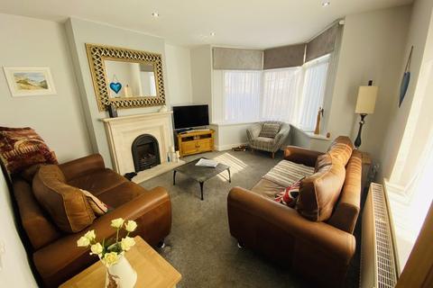 58 Beechwood Avenue, Neath, SA11 3TE