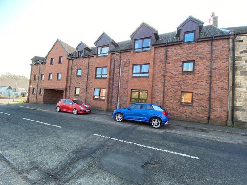 10F James Street, Dalry 2 bed flat £80,000