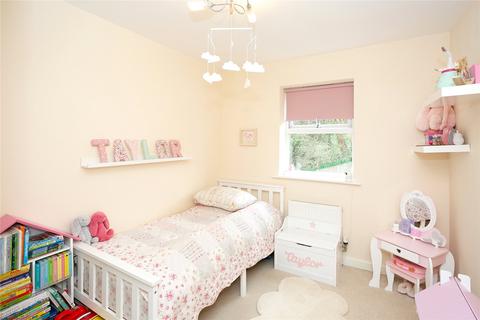 2 bedroom apartment for sale - Walton Road, Bushey, Hertfordshire, WD23