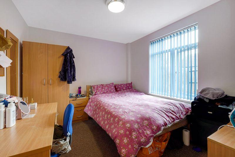 Craddock Road, Canterbury 4 bed terraced house £460 pcm (£106 pw)